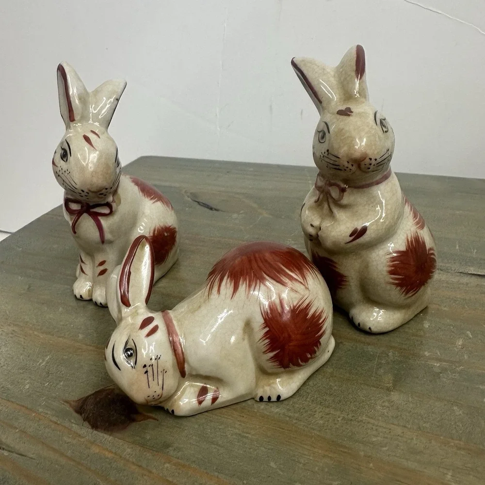 Lot Of 3 Staffordshire Style Bunny Rabbit Small Porcelain Figurine 3-4